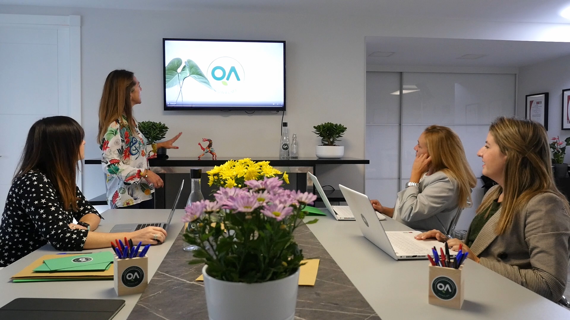 dia de la mujer qalma